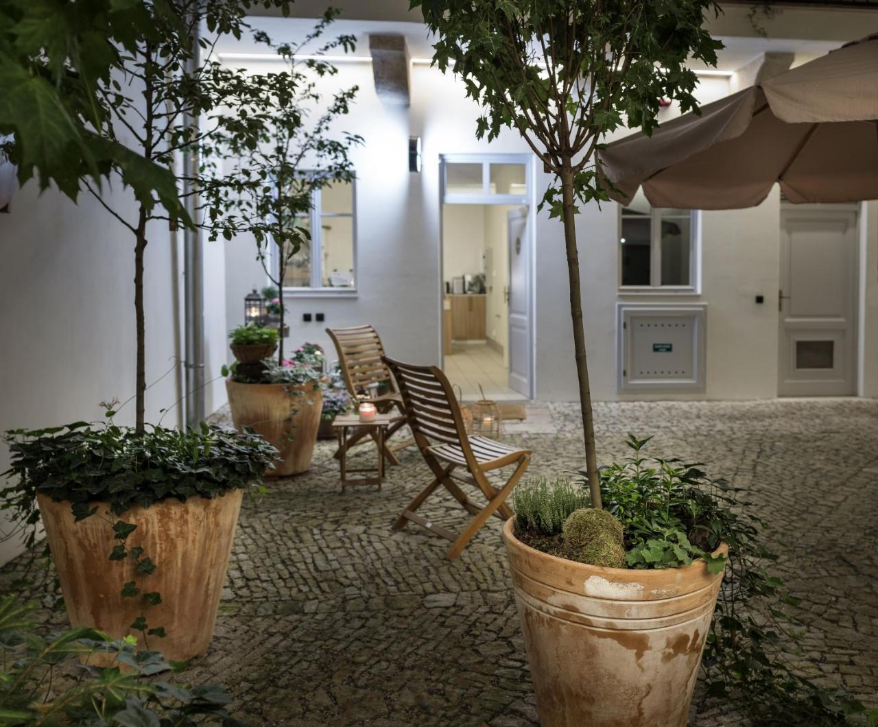 4 Trees Apartments By Adrez Praha Exteriér fotografie